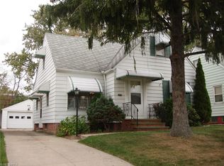 19815 Gardenview Dr, Maple Heights, OH