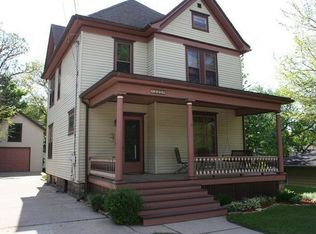 225 N Madison St, Stoughton, WI 53589