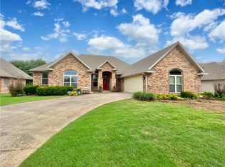 11499 Club House Pkwy, Farmington, AR 72730