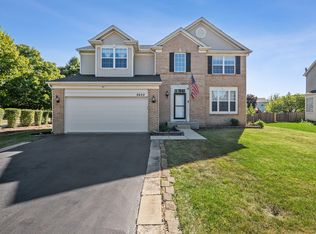 2602 Lundquist Dr, Aurora, IL 60503