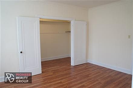 3rd image of 2536 N Sawyer Ave #2536303