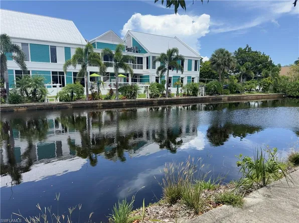 573 13th ST N, NAPLES, FL 34102