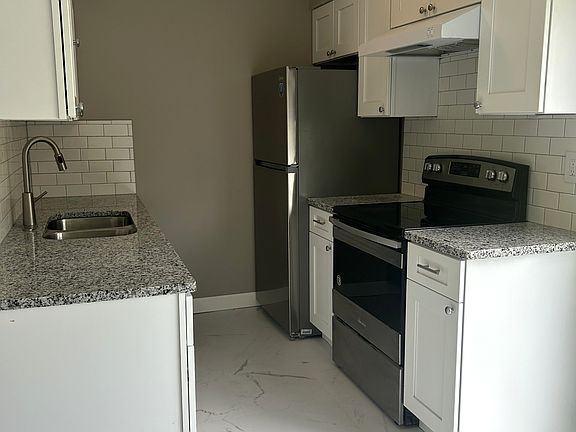 4th image of 1898 Billingsley Rd