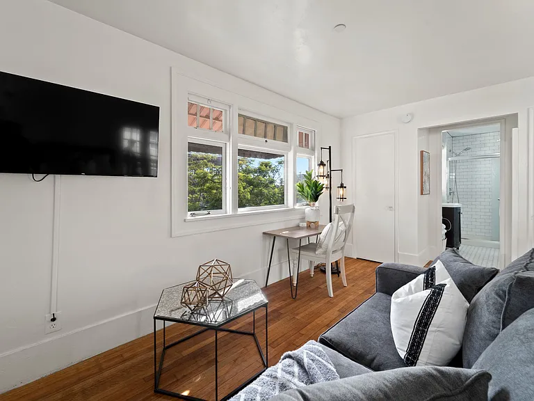 120 Maple St — Photo 18