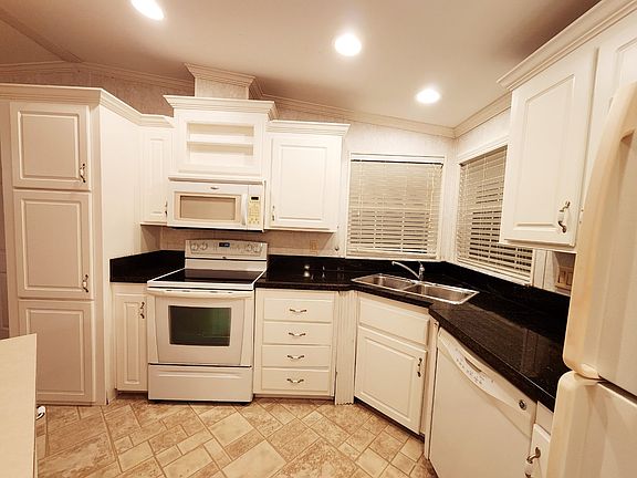 2nd image of 21631 NW 8th Ct #I