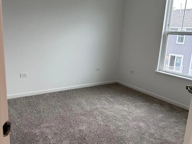 560 Wolverine Dr — Photo 14