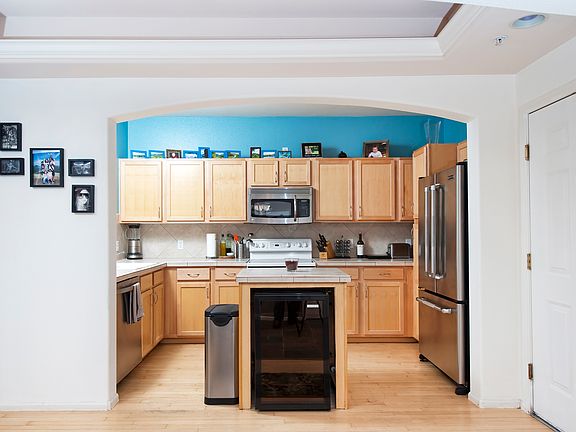 4th image of 1415 N Washington St APT 305