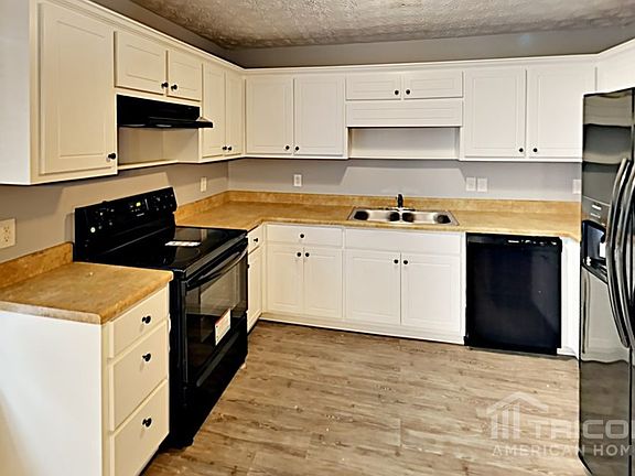 4th image of 148 Longstreet Cir