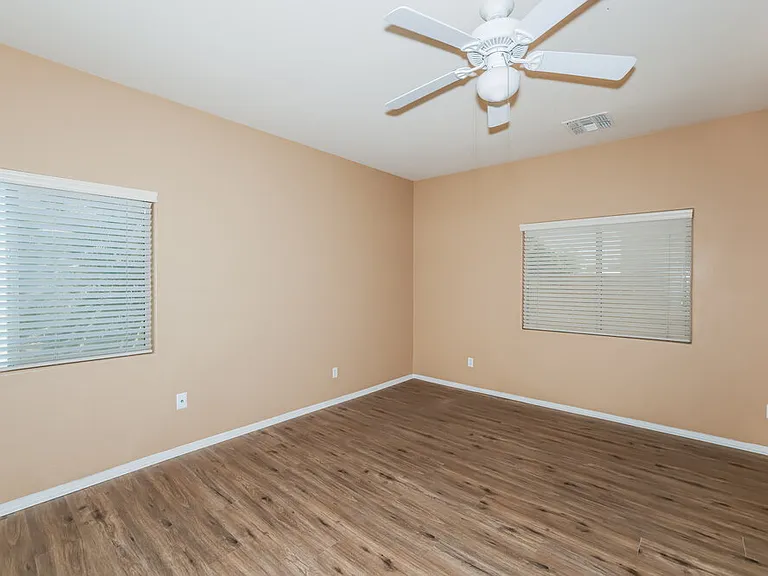 9427 W Monte Vista Rd — Photo 14