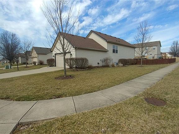 2nd image of 9211 Sawgrass Dr