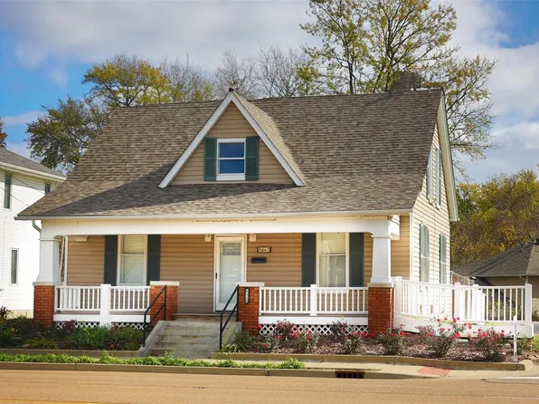 904 Vandalia St, Collinsville, IL 62234