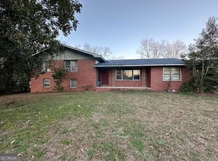 109 Jeanette St, Cochran, GA 31014