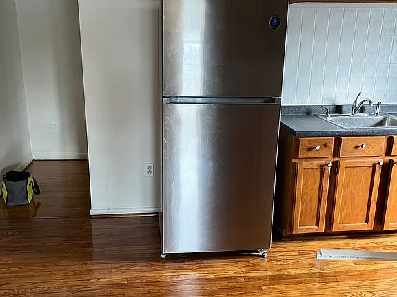 2nd image of 7913 Fillmore St Floor 2