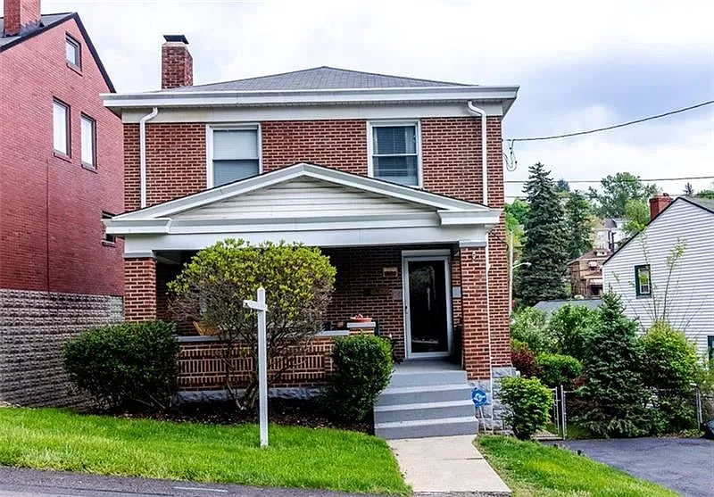 1047 Bayridge Ave photo 1