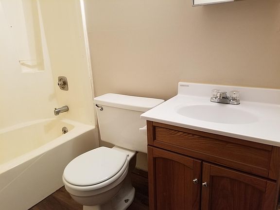 5th image of 2116 Cottage St