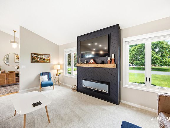 5th image of 4514 Hidden Ridge Dr