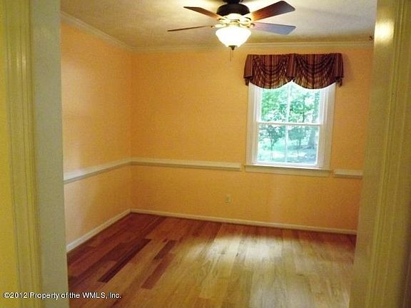 4th image of 104 Clarendon Ct