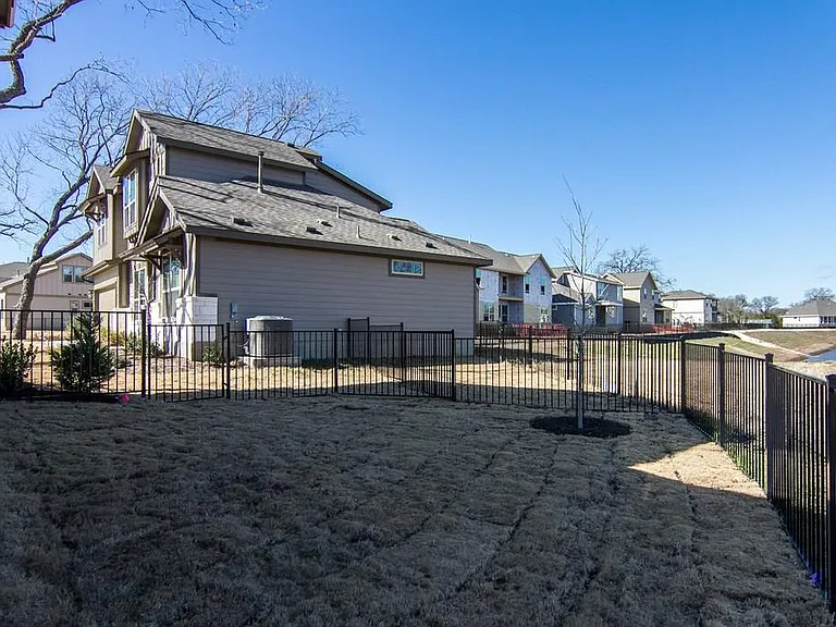 9503 McKnight Loop — Photo 30