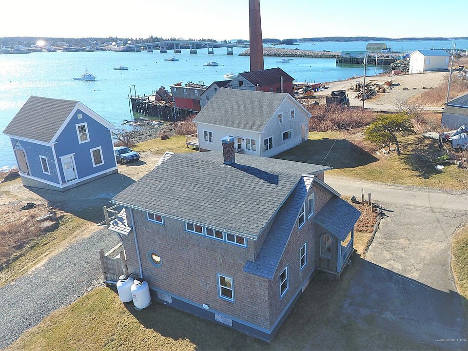 1st image of 12 Breeze St