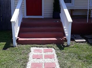 1239 Hull St, Chesapeake, VA 23324