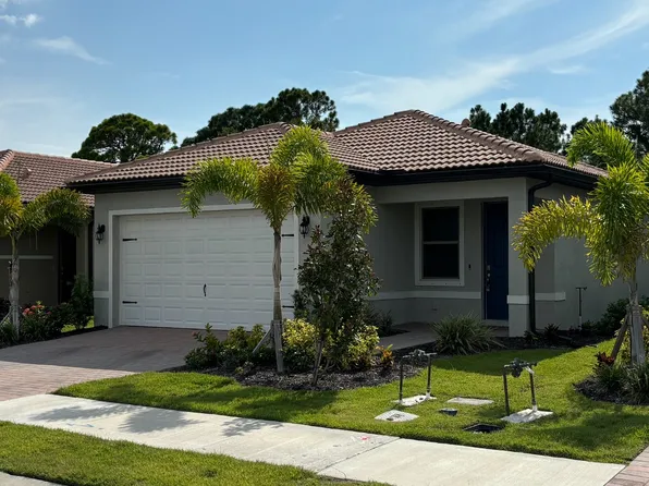 681 Maraviya Blvd, Nokomis, FL 34275