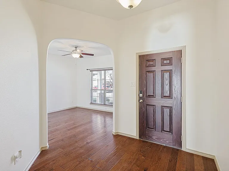 1809 McGee Ave — Photo 4