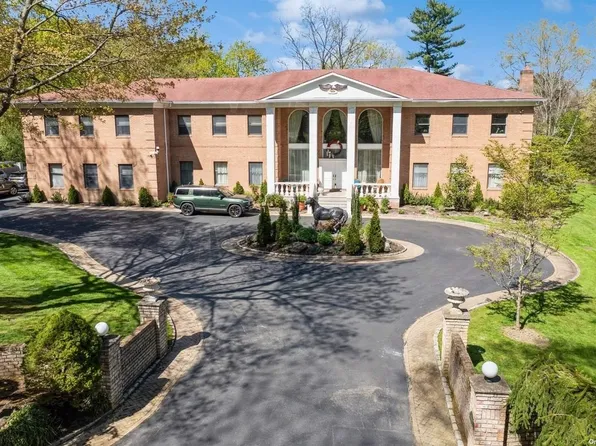 12 Woodfield Lane, Old Brookville, NY 11545