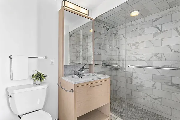 Rented by R New York | media 20
