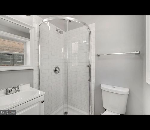 5th image of 1314 S Carey St