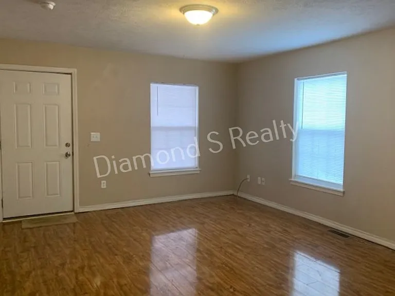 647 W Central St — Photo 3