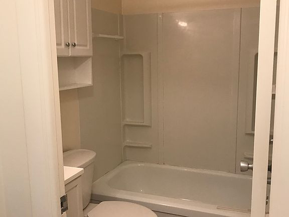 4th image of 1372 Golden Gate Blvd APT B204