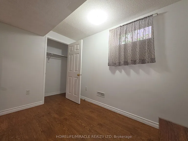 59 Rollingwood Dr #BASEMENT — Photo 11
