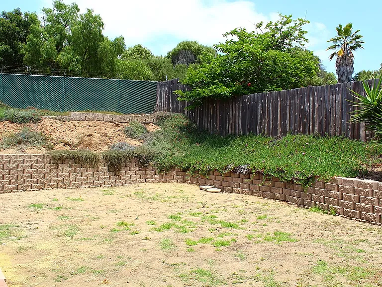 2750 Dahlia Ave — Photo 12