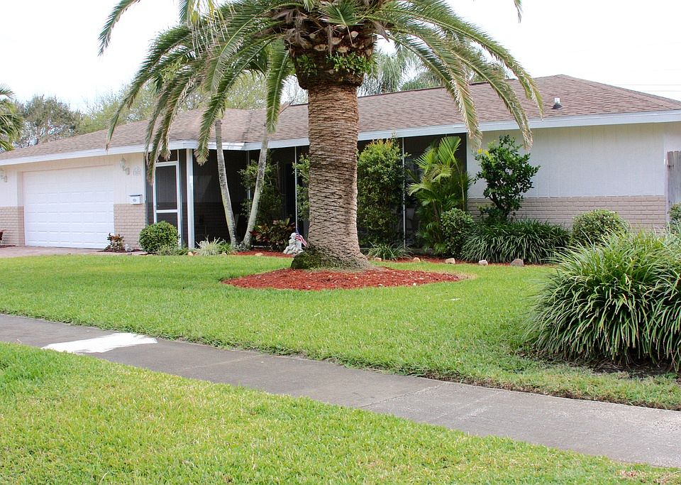 1st image of 305 Sherwood Ave