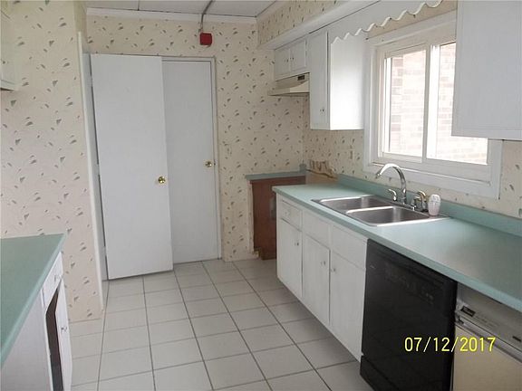 3rd image of 510 Child St APT 204B