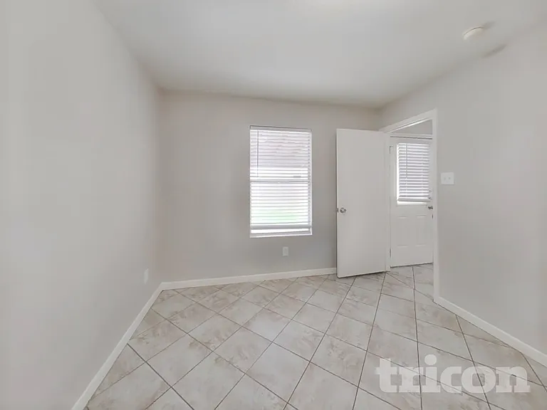 1111 Chestnut Bough St — Photo 14