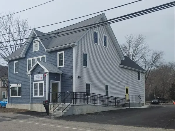 26-28 E Chestnut St, Sharon, MA 02067