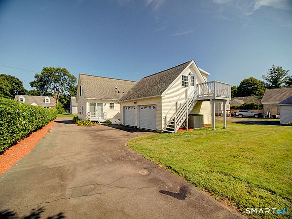 3rd image of 6 Mettler Street
