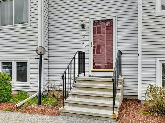 2nd image of 26 Webster St Unit 26