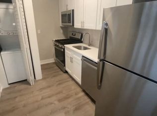 6523 N Newgard Ave #2G, Chicago, IL 60626