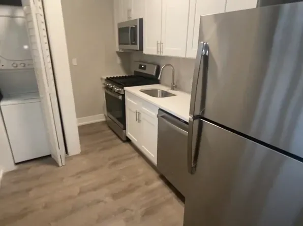 6523 N Newgard Ave #2G, Chicago, IL 60626