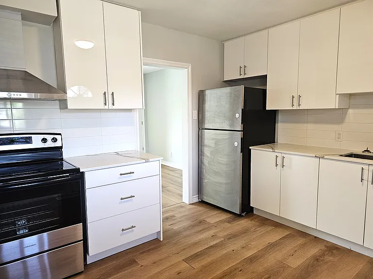 8392 Willoughby Dr — Photo 3