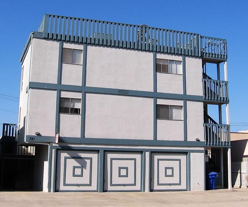 1st image of 721 Monterey Blvd APT 4