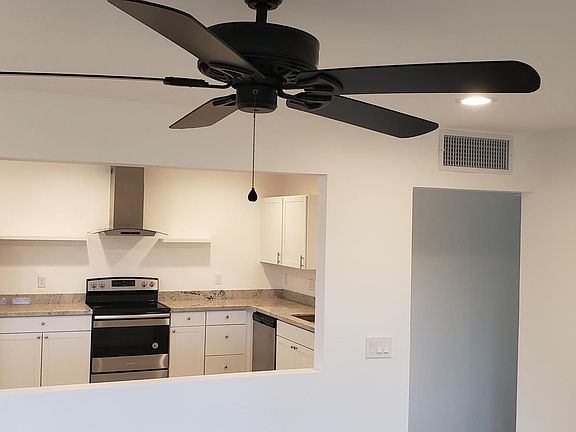 5th image of 7828 E Moreland St