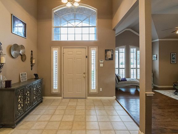 2nd image of 8319 Prescott Cir