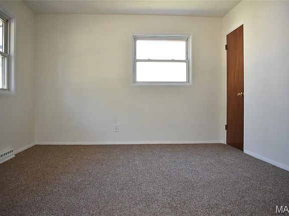 3rd image of 1118 Congress Ave