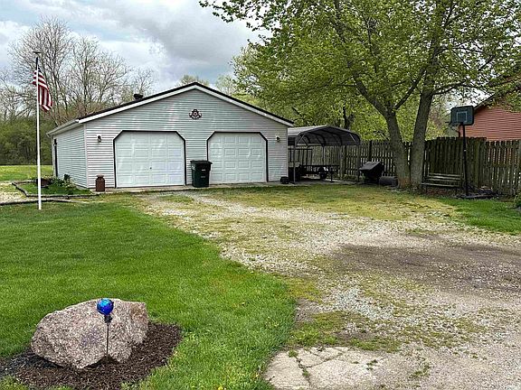 2nd image of 10606 N B Dr