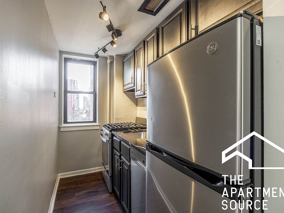 1st image of 1147 N La Salle Dr #817