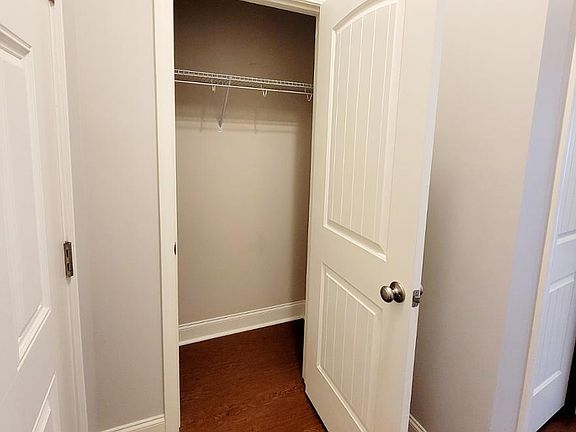 3rd image of 3944 Volkswalk Pl