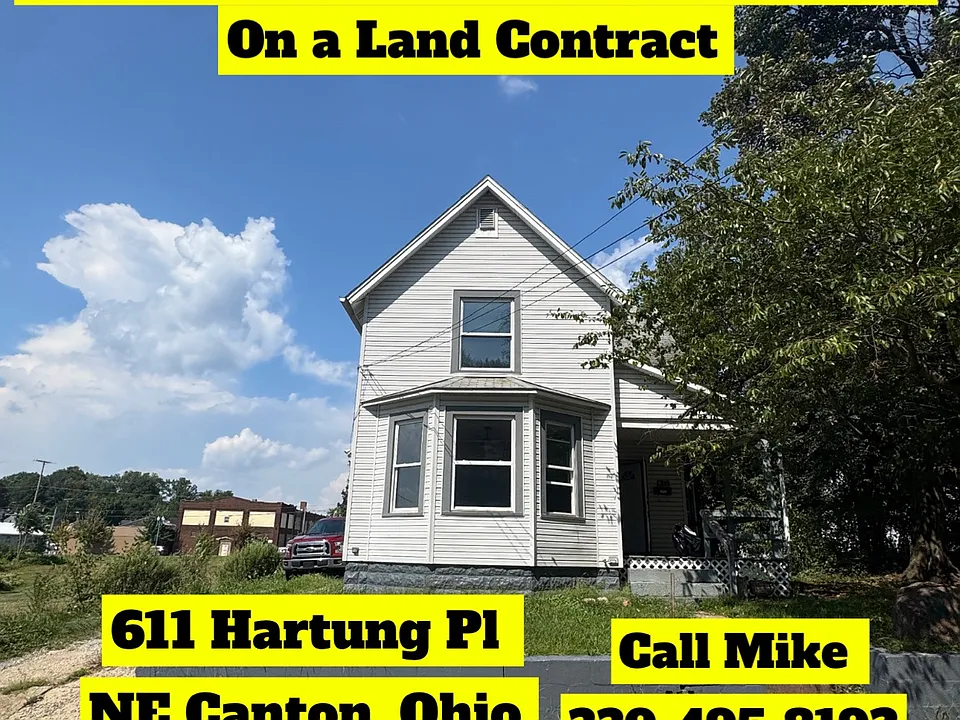 611 Hartung Pl NE